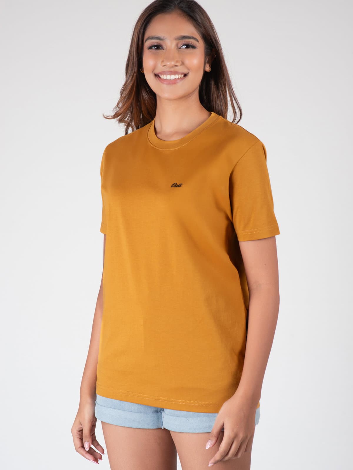 https://cdn.greencloudpos.com/disel.lk/product/BASICT-SHIRT-GOLDS-1-1781152758352-LLB_0562.jpg